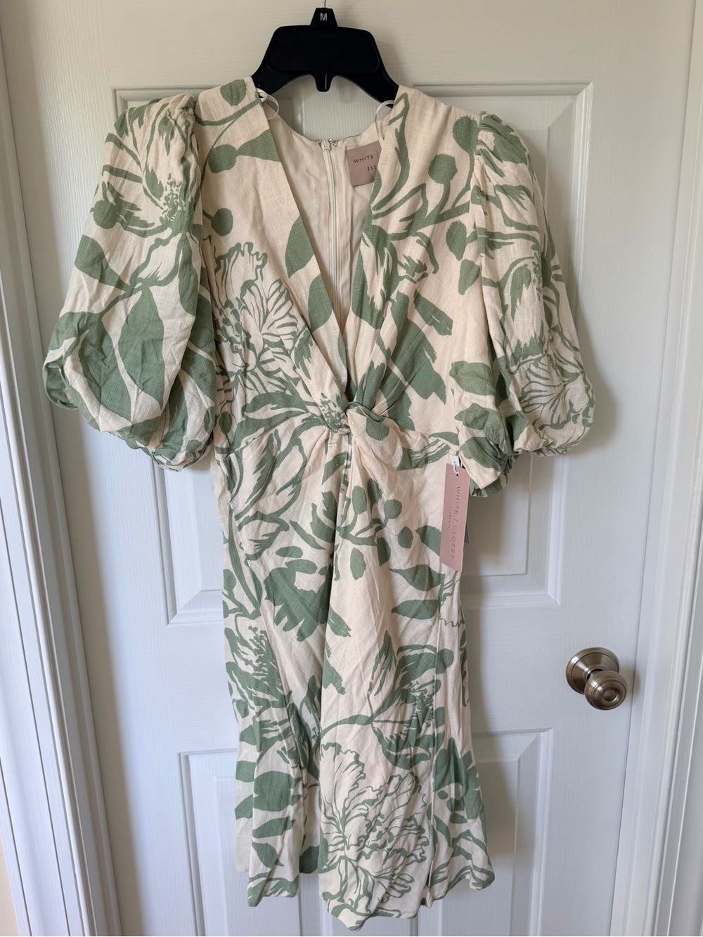 Green Floral Twist-Front Dress with Puff Sleeves Small NWT